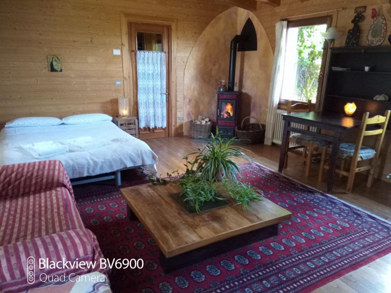 Bioagriturismo Vegan Campo Di Cielo Cesiomaggiore エクステリア 写真
